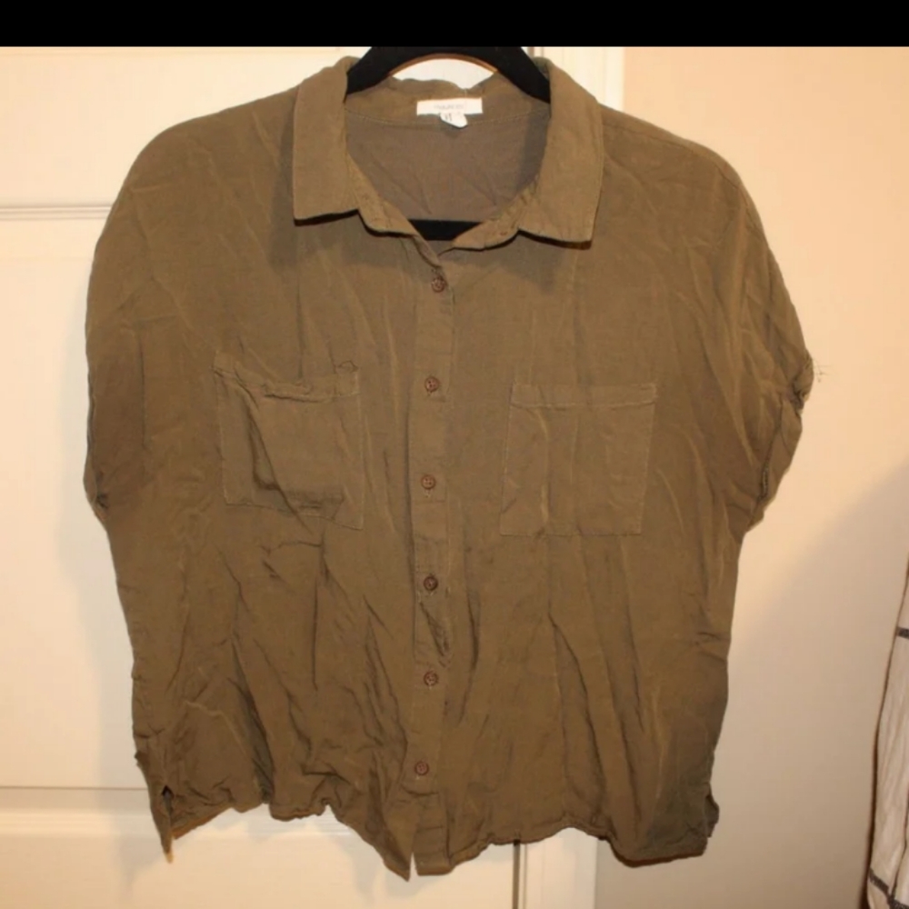 Maurices olive button down top